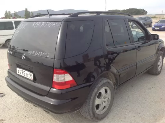 Купить Mercedes-Benz ML 320 3200 см3 АКПП (218 л.с.) Бензин инжектор в Новороссийск: цвет черный Внедорожник 2002 года по цене 455000 рублей, объявление №2239 на сайте Авторынок23
