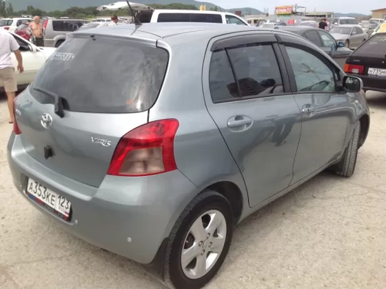 Купить Toyota Yaris 1300 см3 АКПП (87 л.с.) Бензин инжектор в Новороссийск: цвет серебро Хетчбэк 2008 года по цене 430000 рублей, объявление №1418 на сайте Авторынок23