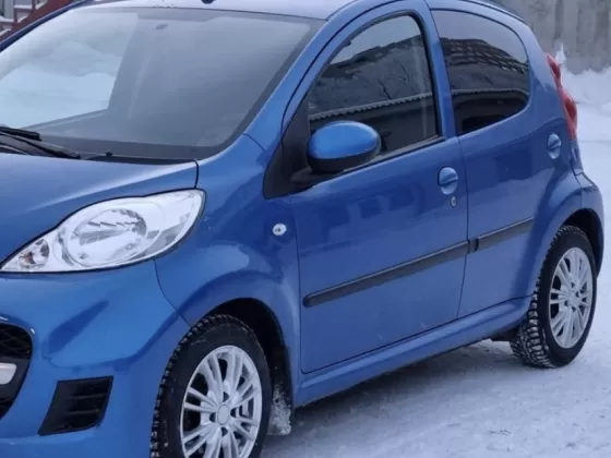 Купить Peugeot 107 1000 см3 АКПП (68 л.с.) Бензин инжектор в Курчанская : цвет Синий Хетчбэк 2011 года по цене 285000 рублей, объявление №24085 на сайте Авторынок23