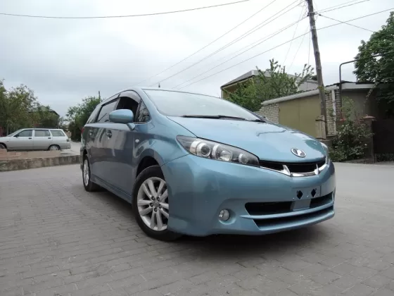 Купить Toyota Wish 1800 см3 АКПП (125 л.с.) Бензин инжектор в Новороссийск: цвет голубой Минивэн 2010 года по цене 700000 рублей, объявление №1246 на сайте Авторынок23