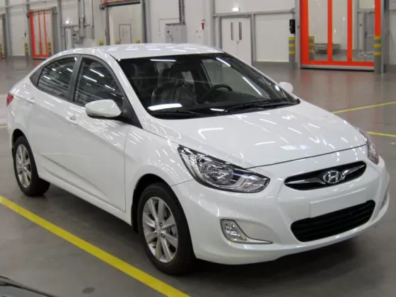 Купить Hyundai Solaris 1400 см3 МКПП (107 л.с.) Бензин инжектор в Кропоткин: цвет белый Седан 2014 года по цене 610000 рублей, объявление №3332 на сайте Авторынок23