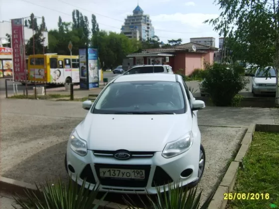 Купить Ford Focus 1600 см3 МКПП (105 л.с.) Бензин инжектор в Краснодар: цвет белый Хетчбэк 2012 года по цене 460000 рублей, объявление №8725 на сайте Авторынок23