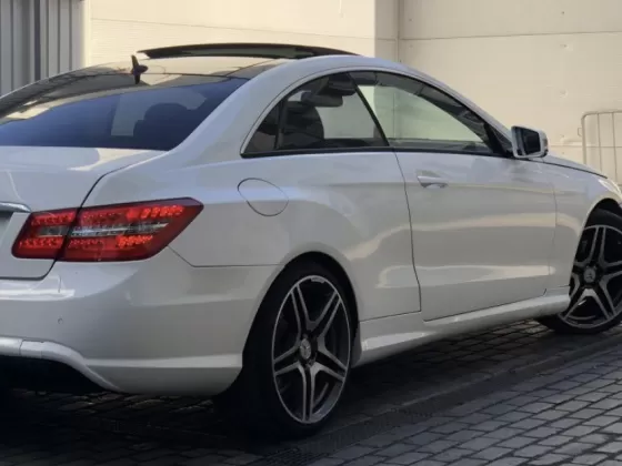 Купить Mercedes-Benz Е200 1800 см3 АКПП (184 л.с.) Бензин инжектор в Старокорсунская: цвет Белый Купе 2012 года по цене 720000 рублей, объявление №22761 на сайте Авторынок23