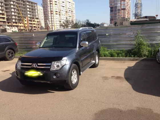 Купить Mitsubishi Pajero 3000 см3 АКПП (178 л.с.) Бензиновый в Краснодар : цвет Серый Внедорожник 2007 года по цене 900000 рублей, объявление №8287 на сайте Авторынок23