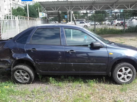 Купить ВАЗ (LADA) Гранта 1600 см3 МКПП (87 л.с.) Бензиновый в Краснодар: цвет Темно синий Седан 2012 года по цене 110000 рублей, объявление №8391 на сайте Авторынок23