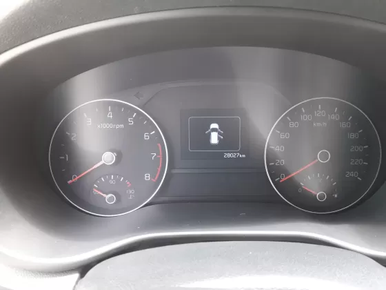 Купить KIA SPORTAGE 4 2000 см3 АКПП (150 л.с.) Бензин инжектор в Сочи: цвет Белый жемчуг Внедорожник 2016 года по цене 1280000 рублей, объявление №18047 на сайте Авторынок23
