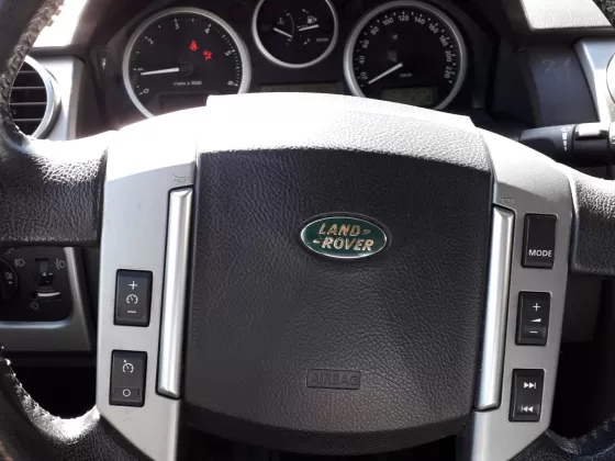 Купить Land Rover Discovery3 2700 см3 АКПП (190 л.с.) Дизель турбонаддув в Кирово-Чепецк: цвет Черный Внедорожник 2007 года по цене 750000 рублей, объявление №17970 на сайте Авторынок23