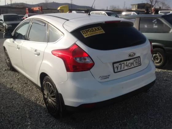 Купить Ford Ford Focus 2000 см3 АКПП (150 л.с.) Бензин инжектор в Новороссийск: цвет белый Хетчбэк 2012 года по цене 780000 рублей, объявление №3025 на сайте Авторынок23