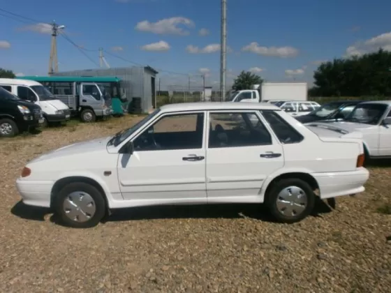 Купить ВАЗ (LADA) 2115 1600 см3 МКПП (82 л.с.) Бензин инжектор в Усть-Лабинск: цвет белый Седан 2012 года по цене 190000 рублей, объявление №4459 на сайте Авторынок23