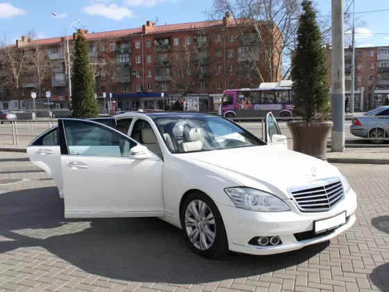 Купить Mercedes-Benz S221 Long 3500 см3 АКПП (272 л.с.) Бензин компрессор в Краснодар: цвет Белый Седан 2010 года по цене 1350000 рублей, объявление №13020 на сайте Авторынок23