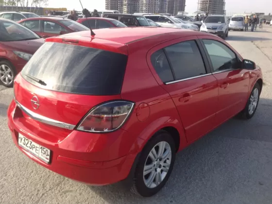 Купить Opel Astra 1800 см3 АКПП (140 л.с.) Бензин инжектор в Новороссийск: цвет красный Хетчбэк 2008 года по цене 430000 рублей, объявление №2322 на сайте Авторынок23