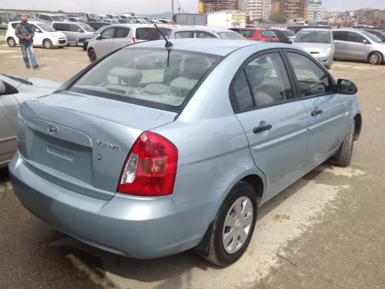 Купить Hyundai Verna 1400 см3 АКПП (97 л.с.) Бензин инжектор в Новороссийск: цвет светло голубой Седан 2007 года по цене 360000 рублей, объявление №1087 на сайте Авторынок23