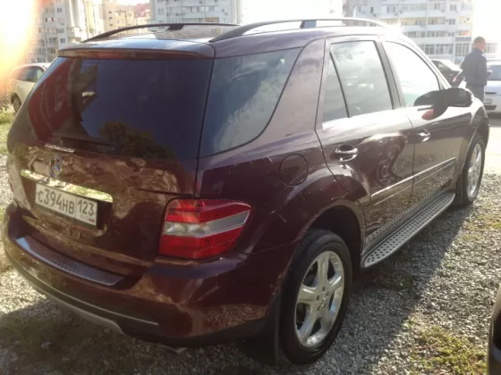 Купить Mercedes-Benz ML- 270 2700 см3 АКПП (163 л.с.) Дизель турбонаддув в Новороссийск: цвет спелая вишня Внедорожник 2006 года по цене 895000 рублей, объявление №2324 на сайте Авторынок23