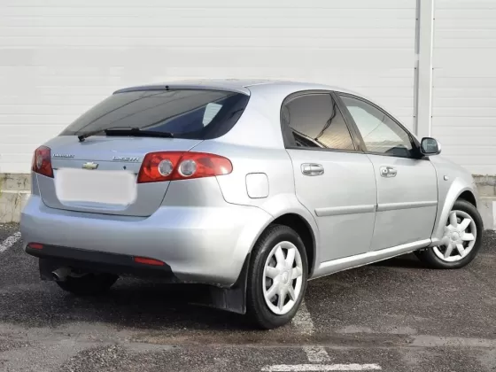 Купить Chevrolet Lacetti 1400 см3 МКПП (95 л.с.) Бензин инжектор в Горячий Ключ: цвет Серебряный Хетчбэк 2007 года по цене 150000 рублей, объявление №20569 на сайте Авторынок23