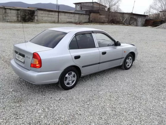Купить Hyundai Accent 1500 см3 АКПП (102 л.с.) Бензин инжектор в Новороссийск: цвет серый Седан 2004 года по цене 245000 рублей, объявление №906 на сайте Авторынок23