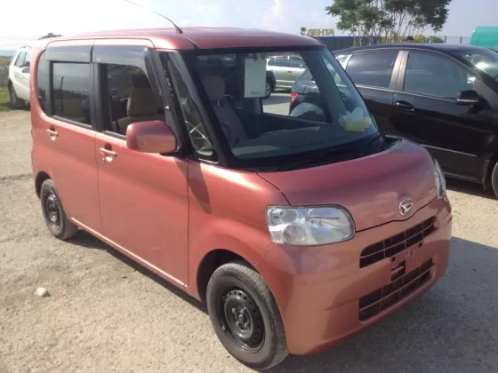 Купить Daihatsu Tanto 700 см3 АКПП (58 л.с.) Бензин инжектор в Геленджик: цвет оранжевый Хетчбэк 2009 года по цене 305000 рублей, объявление №1699 на сайте Авторынок23