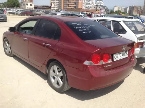 Купить Honda Civic 1800 см3 АКПП (140 л.с.) Бензин инжектор в Новороссийск: цвет вишня Седан 2007 года по цене 470000 рублей, объявление №1202 на сайте Авторынок23