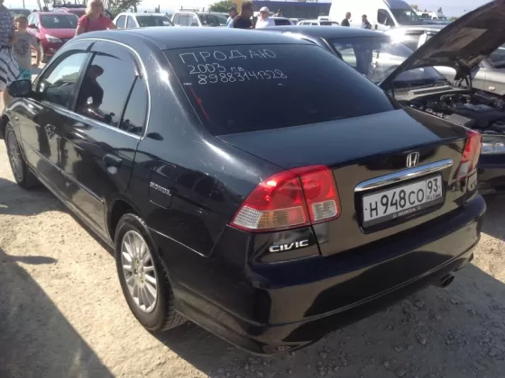 Купить Honda Civic 1600 см3 АКПП (110 л.с.) Бензин инжектор в Новороссийск: цвет черный Седан 2003 года по цене 230000 рублей, объявление №1374 на сайте Авторынок23