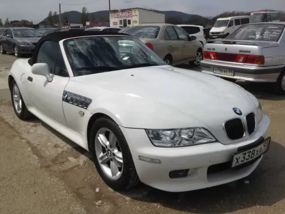 Купить BMW Z 3 2200 см3 МКПП (180 л.с.) Бензин инжектор в Новороссийск: цвет белый Кабриолет 2001 года по цене 520000 рублей, объявление №1086 на сайте Авторынок23