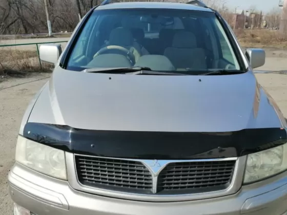 Купить Mitsubishi Grandis Chariot 2350 см3 АКПП (165 л.с.) Бензин инжектор в Курганинск: цвет Песочный Универсал 1998 года по цене 530000 рублей, объявление №21665 на сайте Авторынок23