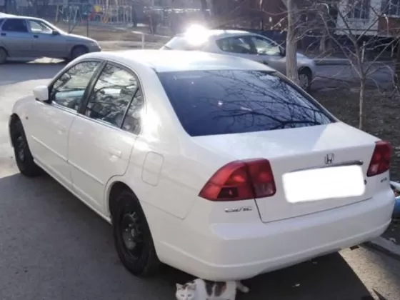 Купить Honda Civic 1500 см3 АКПП (105 л.с.) Бензин инжектор в Усть-Лабинск : цвет Белый Седан 2002 года по цене 270000 рублей, объявление №22213 на сайте Авторынок23