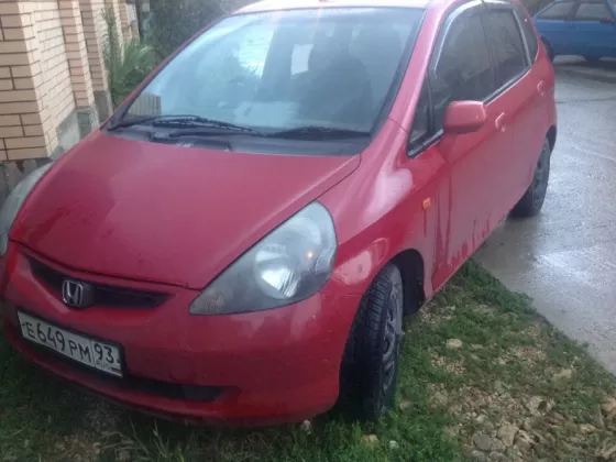 Купить Honda Jazz 1400 см3 АКПП (83 л.с.) Бензин инжектор в Новороссийск: цвет красный Хетчбэк 2003 года по цене 220000 рублей, объявление №2182 на сайте Авторынок23