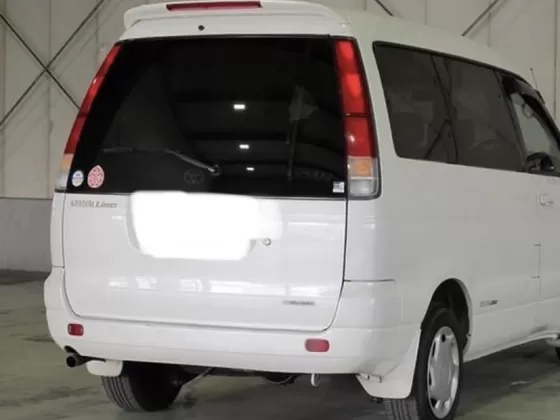 Купить Toyota Town Ace Noah 2200 см3 АКПП (94 л.с.) Дизель турбонаддув в Отрадная : цвет Белый Минивэн 2000 года по цене 540000 рублей, объявление №24423 на сайте Авторынок23