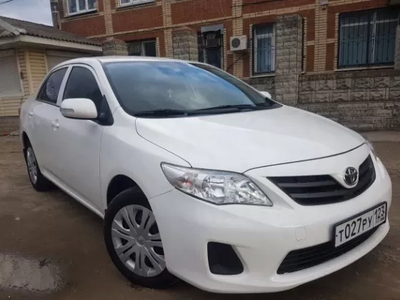 Купить Toyota Corolla, 1600 см3 АКПП (124 л.с.) Бензин инжектор в Краснодар: цвет белый Седан 2013 года по цене 285000 рублей, объявление №14344 на сайте Авторынок23