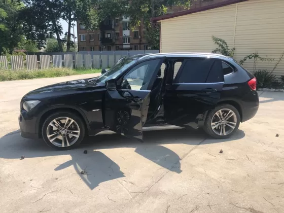 Купить BMW X1 280 см3 АКПП (258 л.с.) Бензин инжектор в Крымск: цвет черный Кроссовер 2009 года по цене 690000 рублей, объявление №18747 на сайте Авторынок23