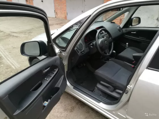 Купить Suzuki SX4 1586 см3 АКПП (107 л.с.) Бензин инжектор в Краснодар: цвет серебристый Седан 2007 года по цене 412000 рублей, объявление №14574 на сайте Авторынок23