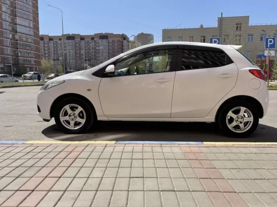 Купить Mazda Demio 1500 см3 АКПП (91 л.с.) Бензин карбюратор в Курганинск: цвет Белый Хетчбэк 2007 года по цене 200000 рублей, объявление №25000 на сайте Авторынок23