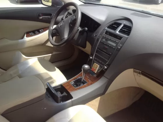 Купить Lexus ES 350 3500 см3 АКПП (277 л.с.) Бензин инжектор в Новороссийск: цвет мокрый асфальт Седан 2010 года по цене 1050000 рублей, объявление №1743 на сайте Авторынок23