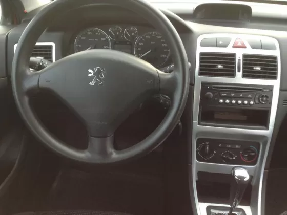 Купить Peugeot 307 1600 см3 АКПП (109 л.с.) Бензиновый в Новороссийск: цвет красный Хетчбэк 2007 года по цене 340000 рублей, объявление №735 на сайте Авторынок23