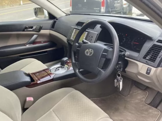 Купить Toyota Mark х 2500 см3 АКПП (215 л.с.) Бензин инжектор в Ханская: цвет Серебристый Седан 2005 года по цене 610000 рублей, объявление №21463 на сайте Авторынок23