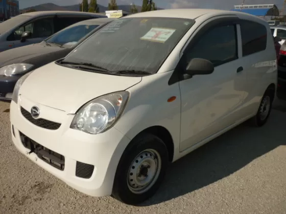 Купить Daihatsu Mira 700 см3 АКПП (64 л.с.) Бензиновый в Новороссийск: цвет белый Хетчбэк 2010 года по цене 220000 рублей, объявление №212 на сайте Авторынок23