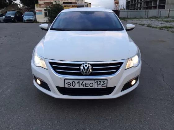 Купить Volkswagen Passat CC 2000 см3 АКПП (140 л.с.) Дизель турбонаддув в Новороссийск: цвет белый Седан 2011 года по цене 885000 рублей, объявление №2143 на сайте Авторынок23