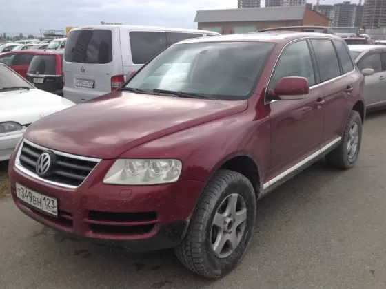 Купить Volkswagen Touareg 3200 см3 АКПП (241 л.с.) Бензин инжектор в Новороссийск: цвет вишня Внедорожник 2004 года по цене 565000 рублей, объявление №2524 на сайте Авторынок23