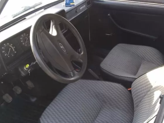 Купить ВАЗ (LADA) 2107 1600 см3 МКПП (75 л.с.) Бензин инжектор в Новороссийск: цвет белый Седан 2006 года по цене 75000 рублей, объявление №777 на сайте Авторынок23