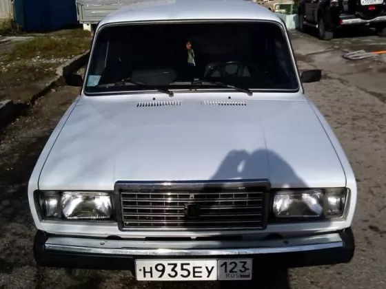 Купить ВАЗ (LADA) 2107 1600 см3 МКПП (75 л.с.) Бензин инжектор в Новороссийск: цвет белый Седан 2006 года по цене 75000 рублей, объявление №777 на сайте Авторынок23