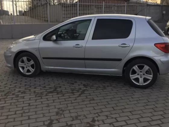 Купить Peugeot 307 1600 см3 МКПП (109 л.с.) Бензин инжектор в Армавир: цвет Серый Хетчбэк 2006 года по цене 215000 рублей, объявление №21357 на сайте Авторынок23