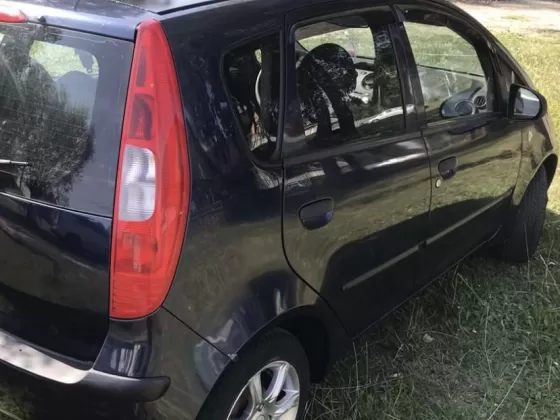 Купить Mitsubishi Colt 1500 см3 АКПП (109 л.с.) Бензин инжектор в Джумайловка : цвет Синий Хетчбэк 2006 года по цене 240000 рублей, объявление №22508 на сайте Авторынок23