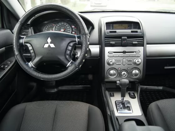 Купить Mitsubishi Galant 2400 см3 АКПП (158 л.с.) Бензин инжектор в Новороссийск: цвет серый Седан 2008 года по цене 480000 рублей, объявление №2146 на сайте Авторынок23