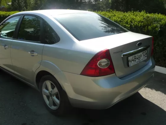 Купить Ford Focus 2000 см3 МКПП (145 л.с.) Бензиновый в Кропоткин: цвет серебристый Седан 2008 года по цене 380000 рублей, объявление №1229 на сайте Авторынок23