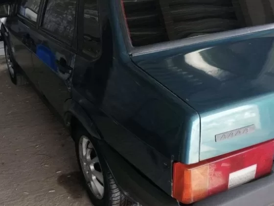 Купить ВАЗ (LADA) 21099 1500 см3 МКПП (70 л.с.) Бензин инжектор в Витязево: цвет Зелёный Седан 2001 года по цене 190000 рублей, объявление №23957 на сайте Авторынок23