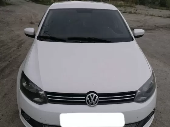 Купить Volkswagen Polo 1600 см3 МКПП (105 л.с.) Бензин инжектор в Двубратский : цвет Белый Седан 2015 года по цене 165000 рублей, объявление №22704 на сайте Авторынок23