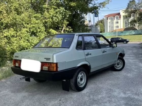 Купить ВАЗ (LADA) 21099 1500 см3 МКПП (78 л.с.) Бензин карбюратор в Анастасиевская: цвет Золотой Седан 1999 года по цене 185000 рублей, объявление №22243 на сайте Авторынок23