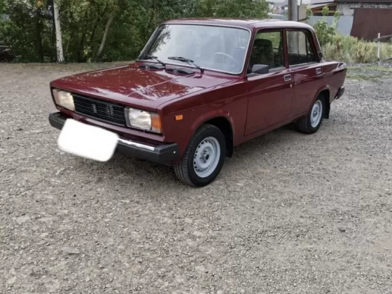 Купить ВАЗ (LADA) 21053 1500 см3 МКПП (72 л.с.) Бензин карбюратор в Федоровская : цвет Красный Седан 1996 года по цене 135000 рублей, объявление №22247 на сайте Авторынок23
