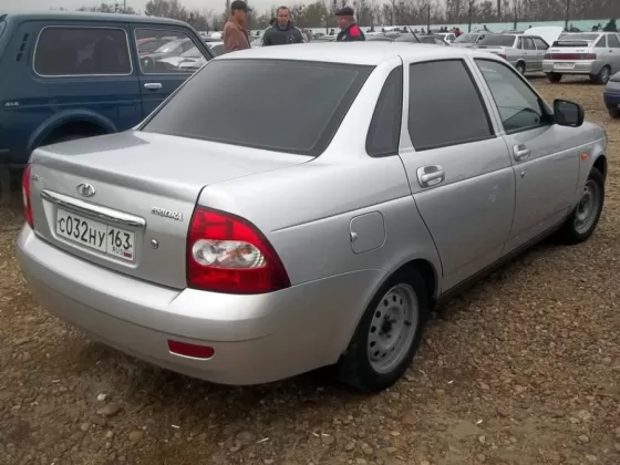 Купить ВАЗ (LADA) Priora: 1600 см3 МКПП (98 л.с.) Бензин инжектор в ст. Павловская: цвет серебрянный Седан 2013 года по цене 325000 рублей, объявление №2642 на сайте Авторынок23