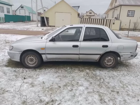 Купить Nissan Санни '1995 МКПП (1400/102 л.с.) Бензин карбюратор Абинск цвет Серебристый Седан по цене 330000 рублей, объявление №27476 на сайте Авторынок23