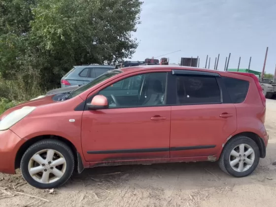 Купить Nissan Note '2007 МКПП (1400/88 л.с.) Бензин инжектор Крымск цвет Красный Седан по цене 240000 рублей, объявление №27441 на сайте Авторынок23